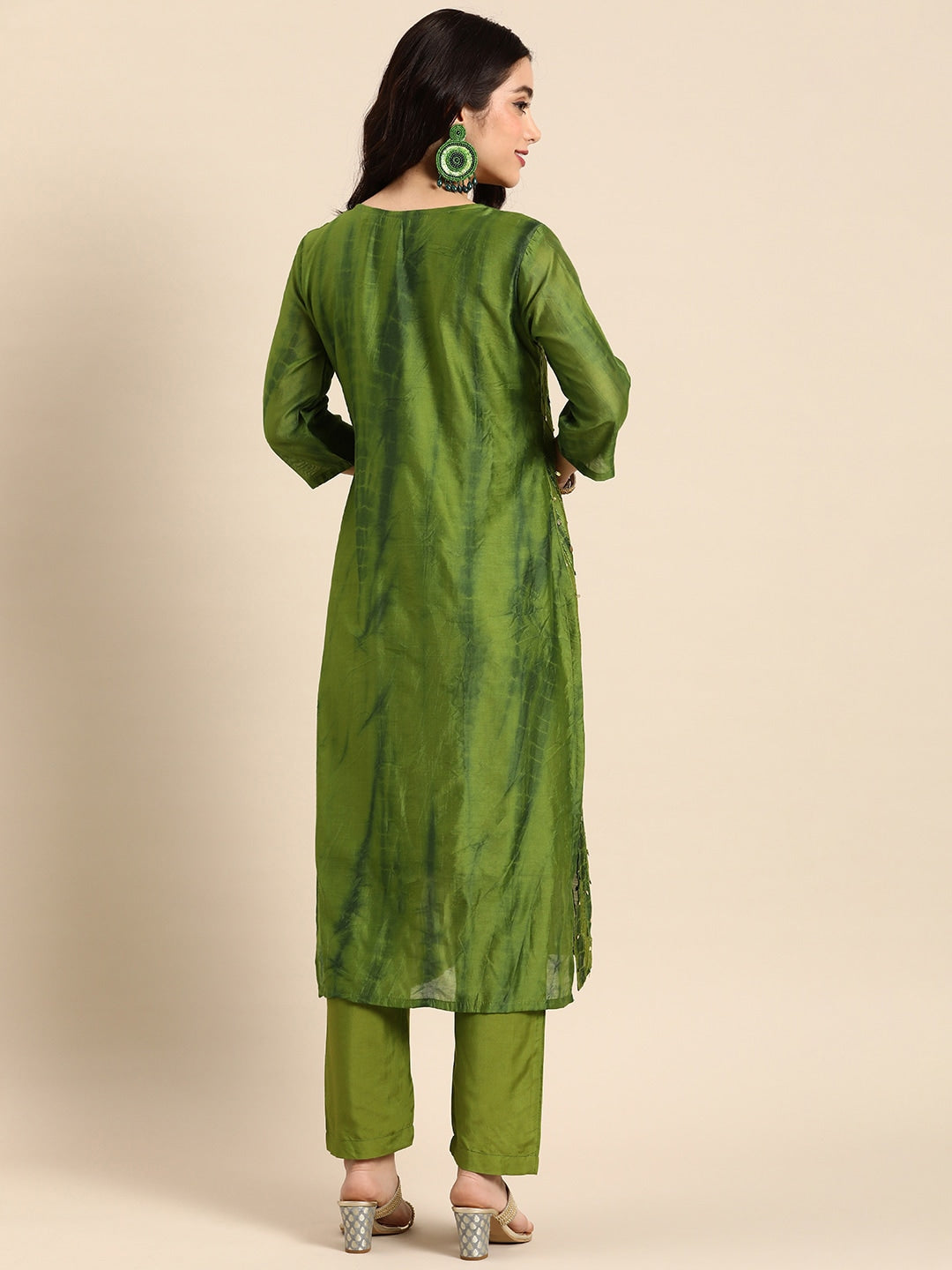 Sangria Women Dyed Regular Sequinned Kurta with Trousers | Grocsy
