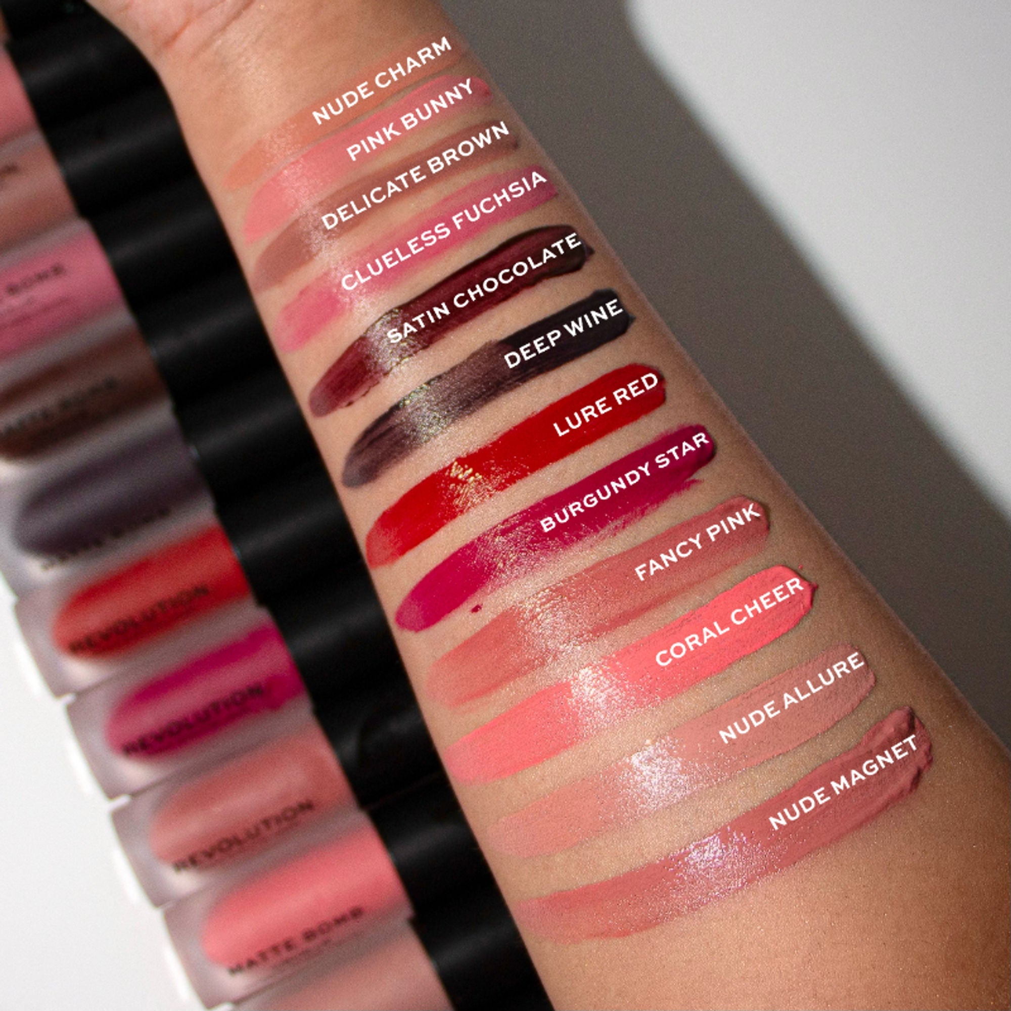 Makeup Revolution Matte Bomb - Burgundy Star | Grocsy
