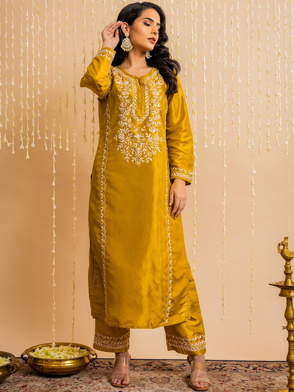HOUSE OF KARI Floral Embroidered Silk Chikankari Kurta | Grocsy