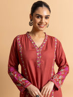 HOUSE OF KARI Floral Embroidered Regular Chikankari Kurta with Trousers | Grocsy