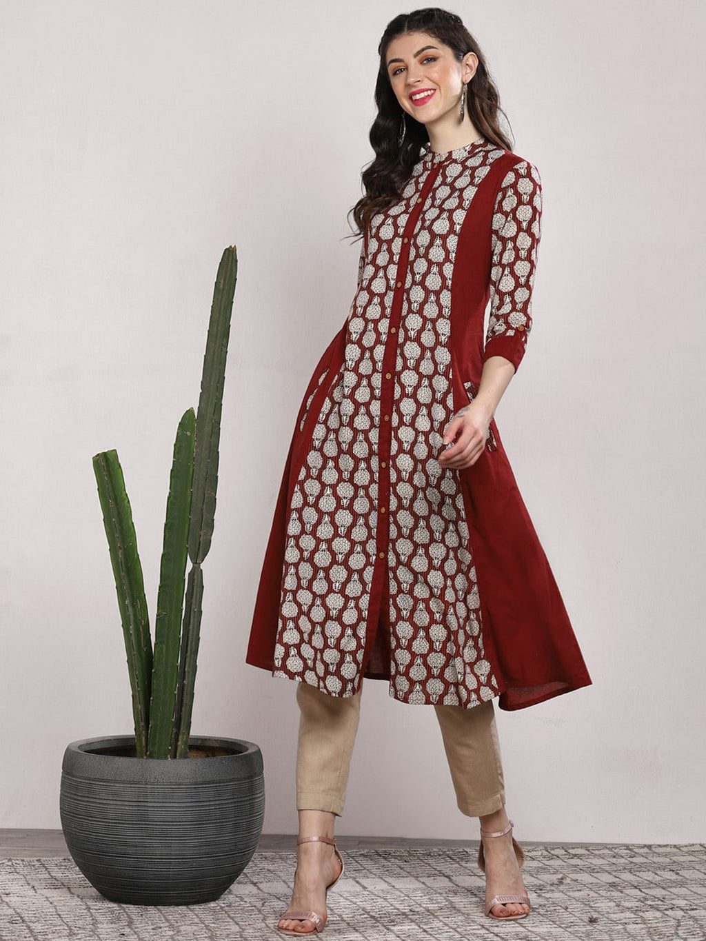 Sangria Women Maroon & Beige Printed Straight Kurta | Grocsy