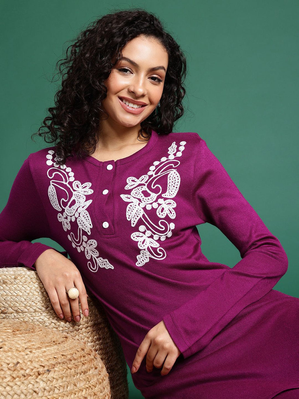 Sangria Paisley Embroidered Thread Work Kurta with Trouser | Grocsy