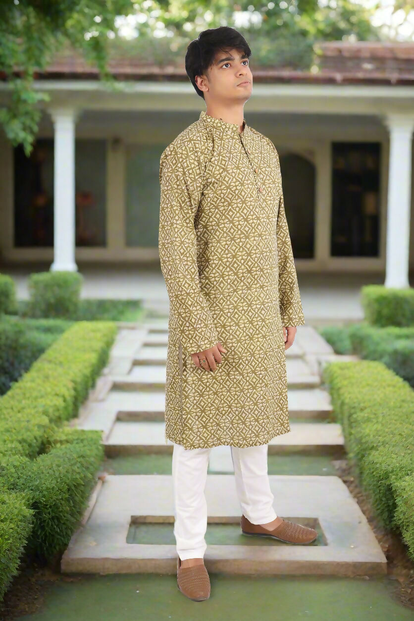 Souchii Men Pure Cotton Geometric Printed Straight Kurta | Grocsy