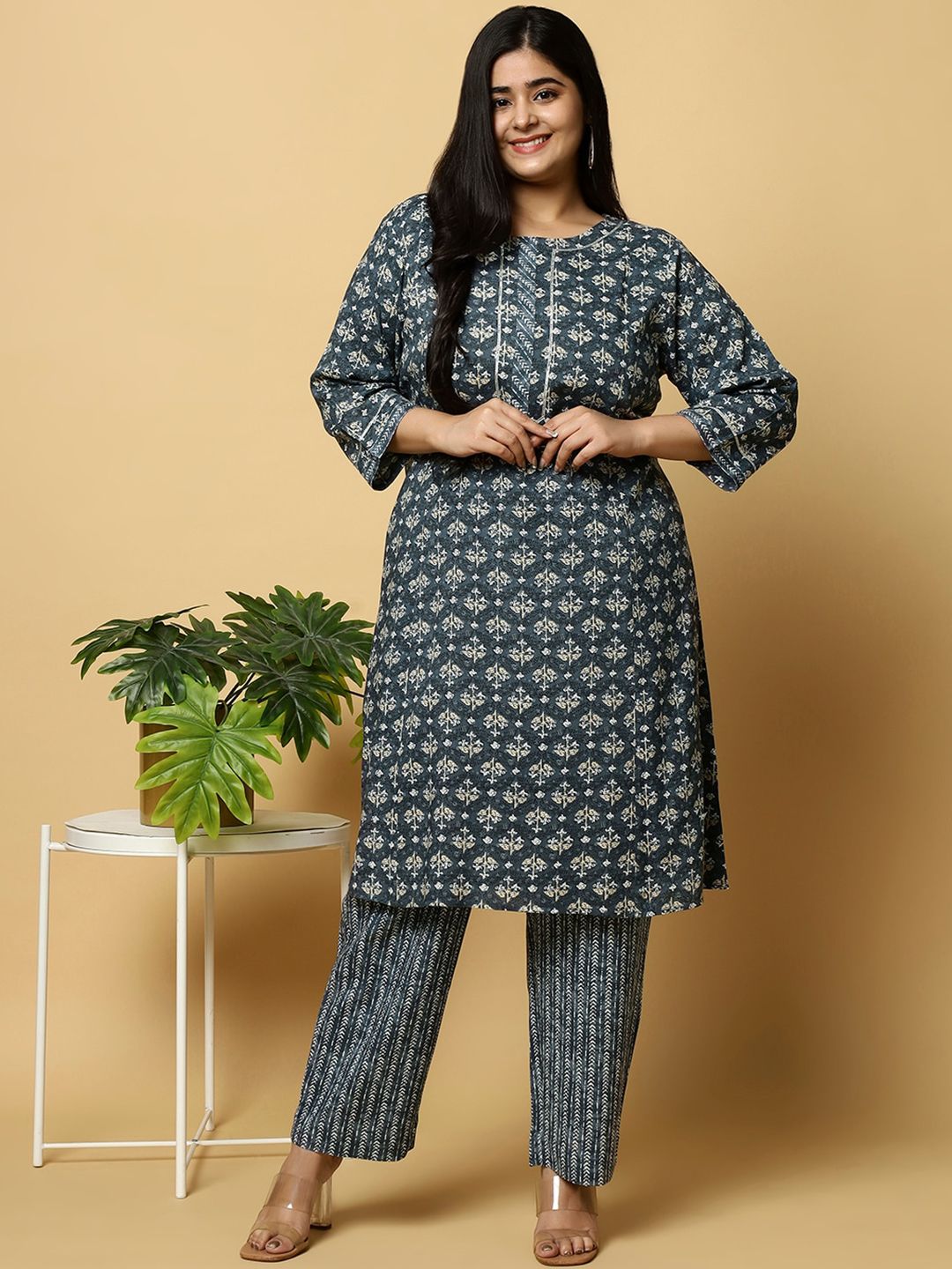 Sztori Plus Size Floral Printed Pure Cotton Straight Kurta With Trouser | Grocsy