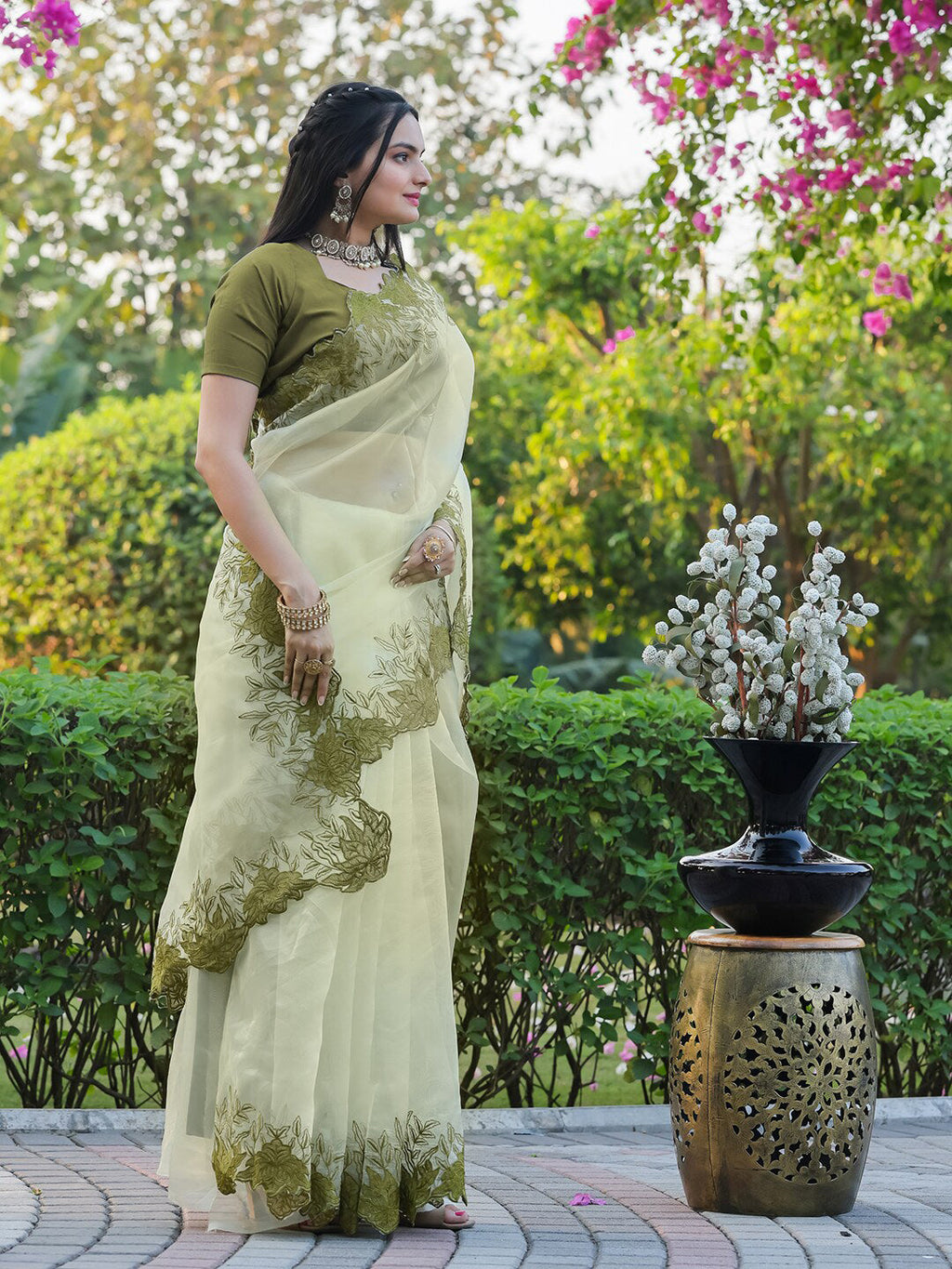 Tikhi Imli Embroidered Organza Saree | Grocsy