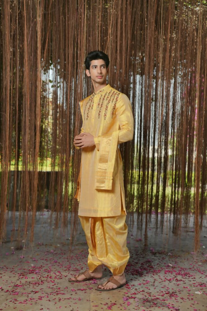Gold Machine Kanjivaram Embroidered Pattu Set by Hilo Design | Grocsy