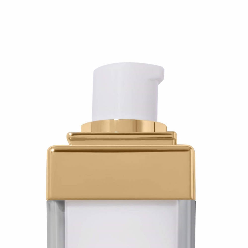 MYGLAMM GlOW Iridescent Brightening Essence | Grocsy