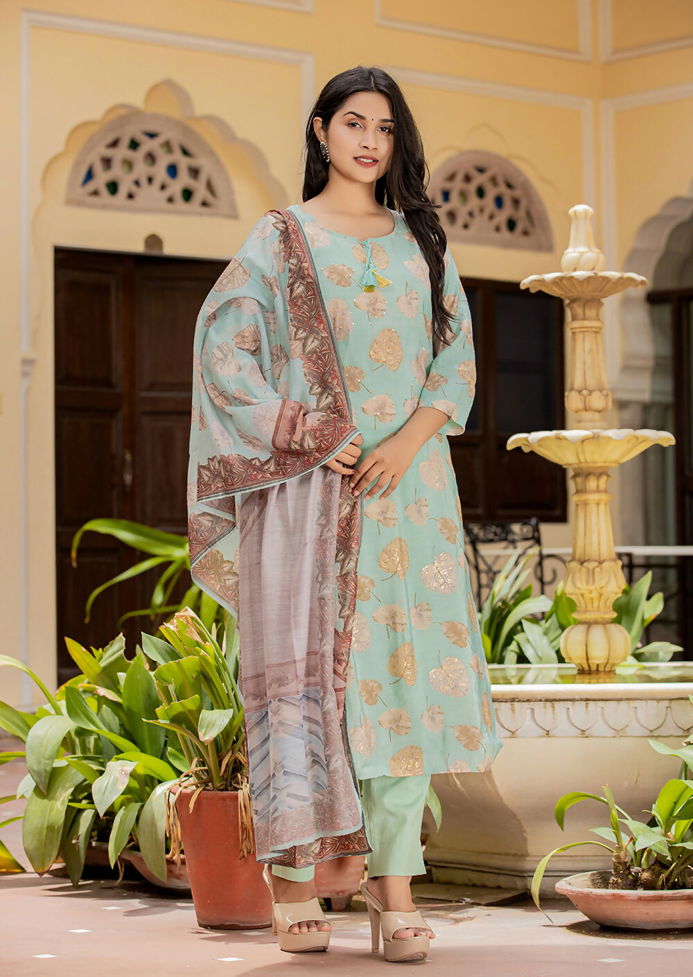 Kaajh Women's Green Modal Silk Printed Kurta Pant Set With Dupatta | Grocsy