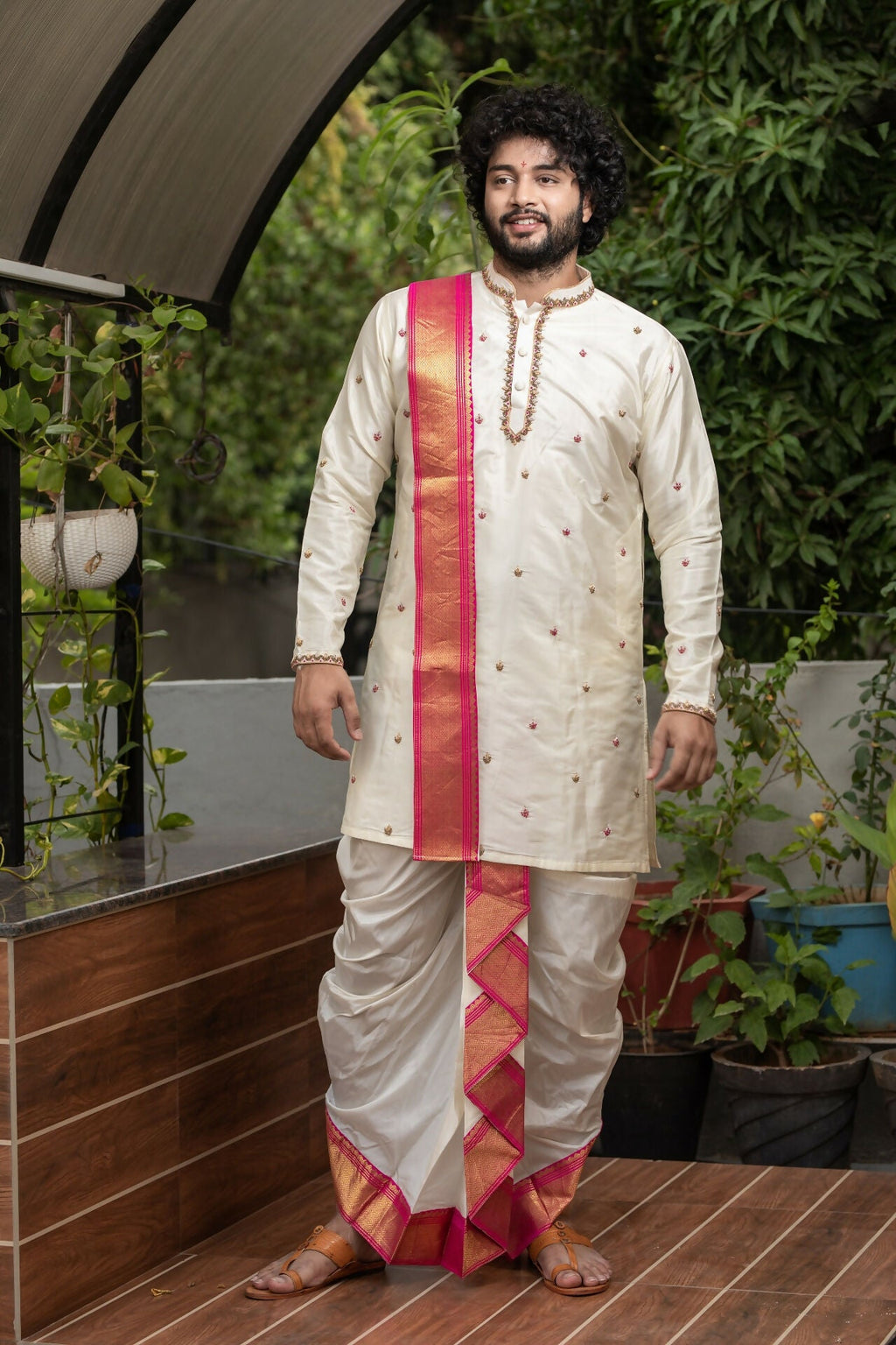 Hand Embroidered Pattu Set by Hilo Design | Grocsy