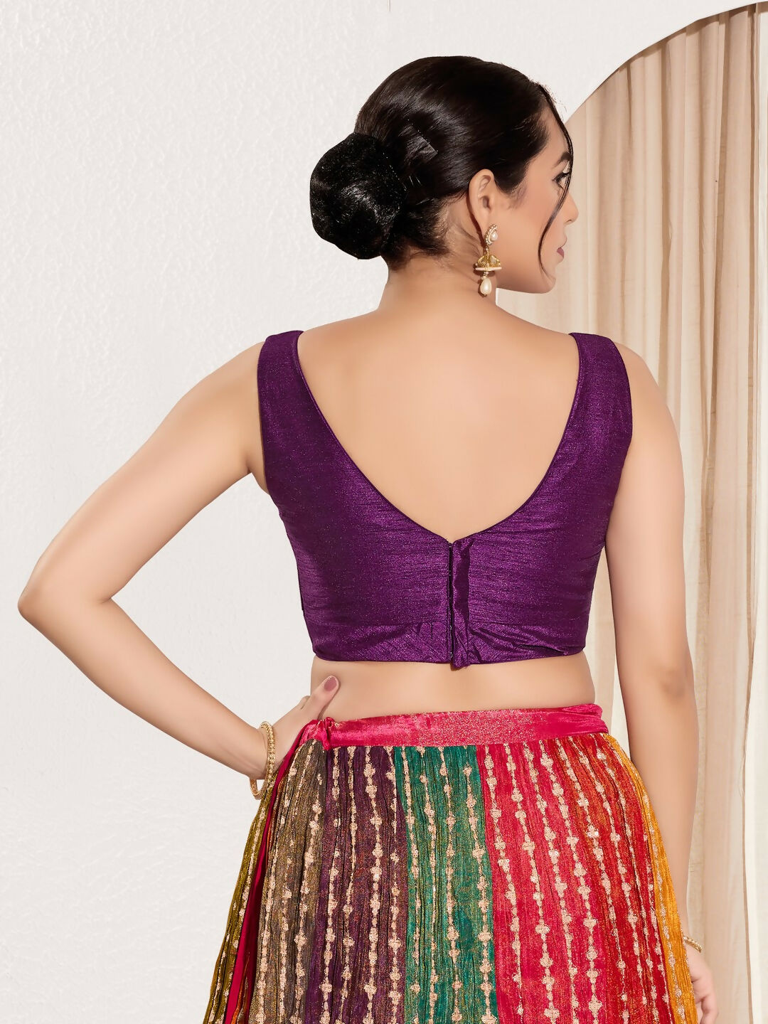Joban Fashion Wine Mulberry Silk Padded Blouse With Round Neck Sleeveless | Grocsy