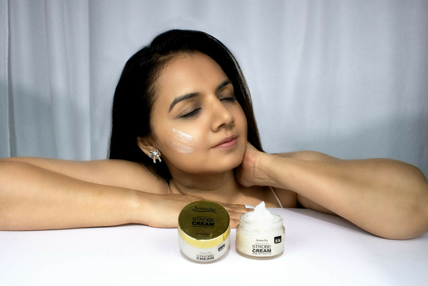 Ammoha Cosmetics Opulent Glow Illuminating Strobe Cream with Vitamin C | Grocsy