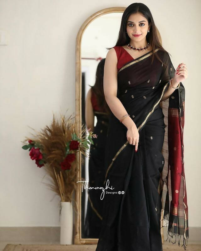 DEIANA'S Beautiful Designer Golden zari Soft Cotton Saree - Navy Blue | Grocsy