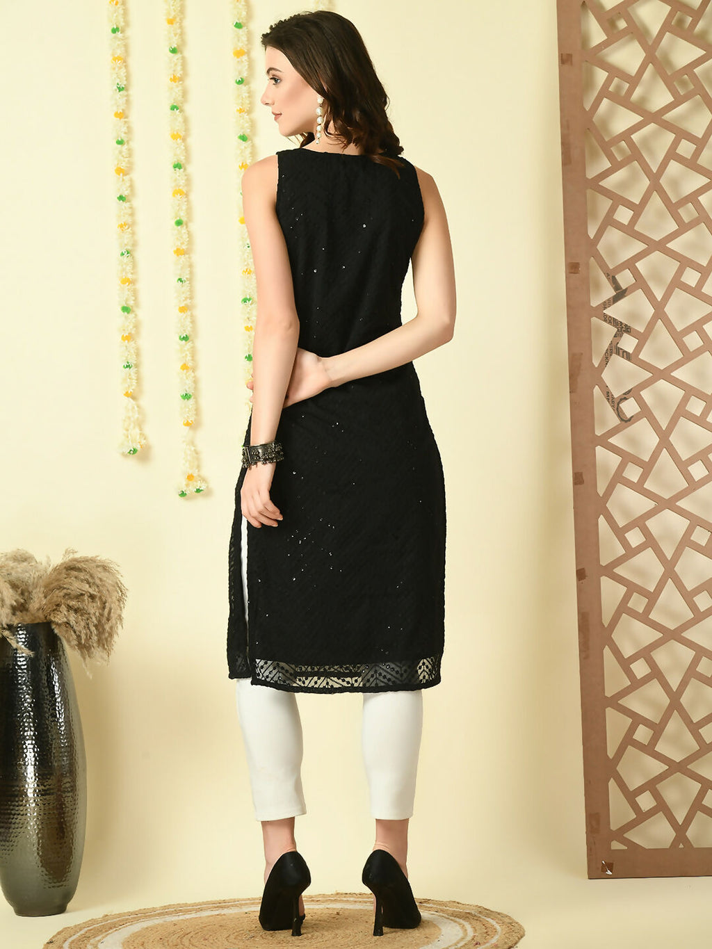 Myshka Women's Black Georgette Sleeveless Straight Party Kurta | Grocsy