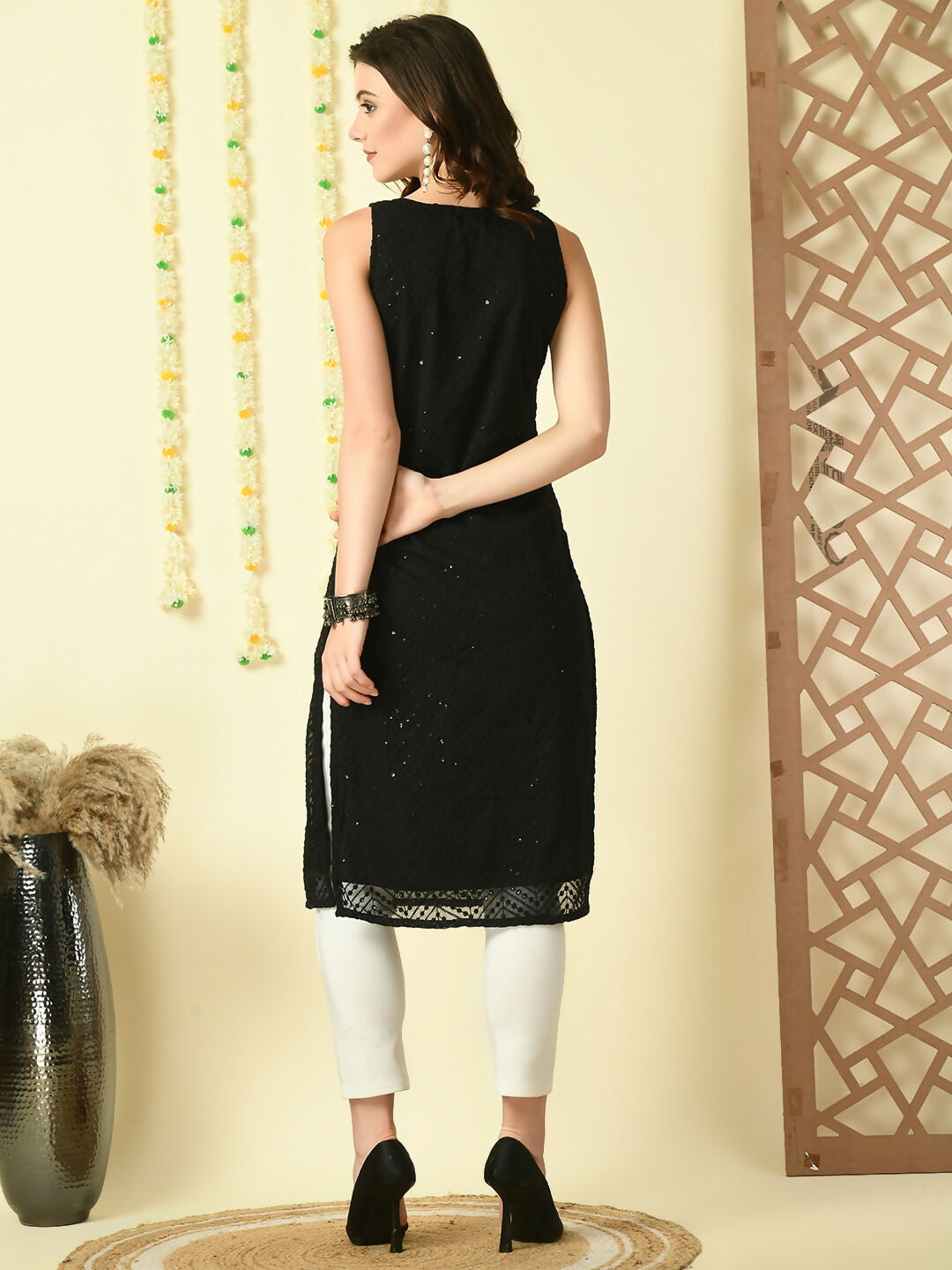 Myshka Women's Black Georgette Sleeveless Straight Party Kurta | Grocsy