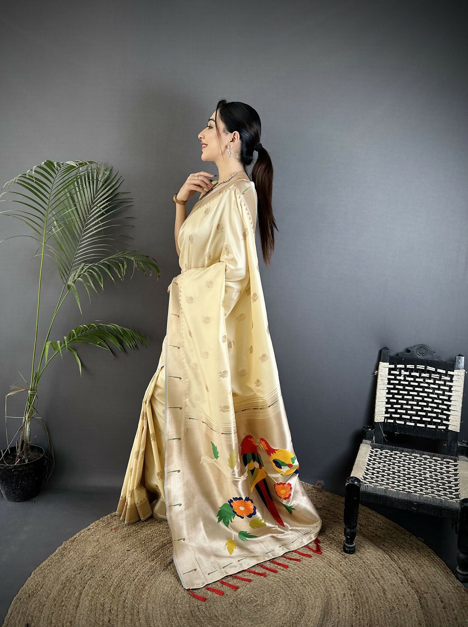 Joban Fashion Off-White Peacock & Floral Motifs Soft Silk Kanchipuram Saree | Grocsy