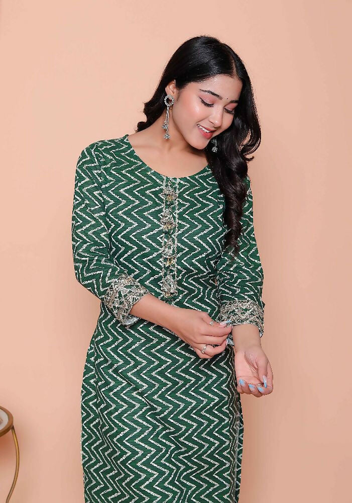 Miravan Womens Green Zigzag Print Embroidery Rayon Straight Kurta | Grocsy