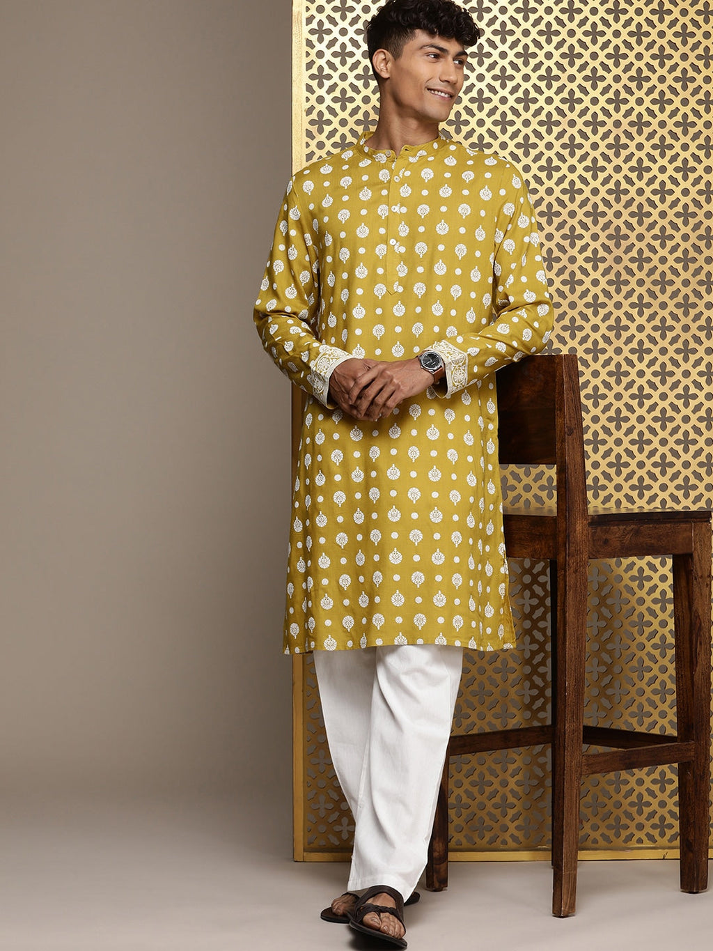 House of Pataudi Jashn Ethnic Motifs Printed Kurta | Grocsy
