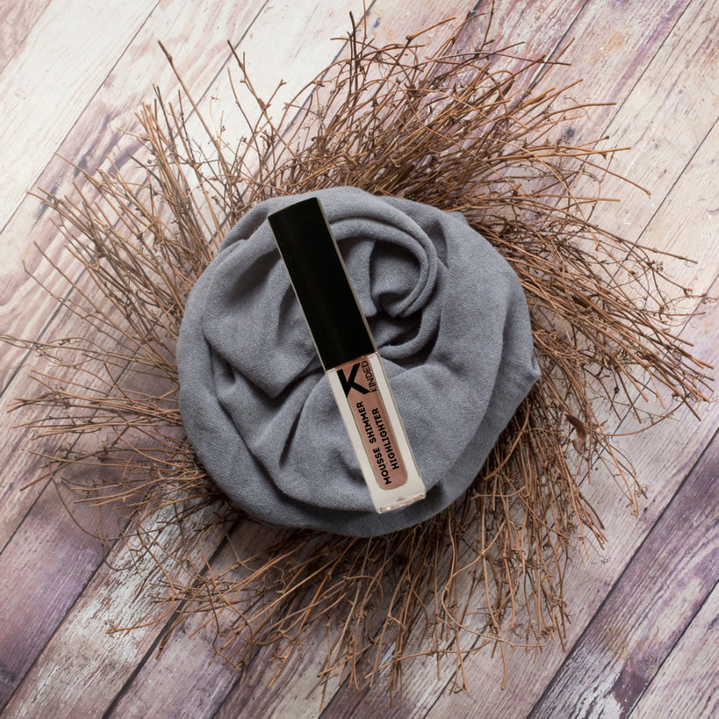 KINDED Mousse Shimmer Highlighter - Rose Gold | Grocsy
