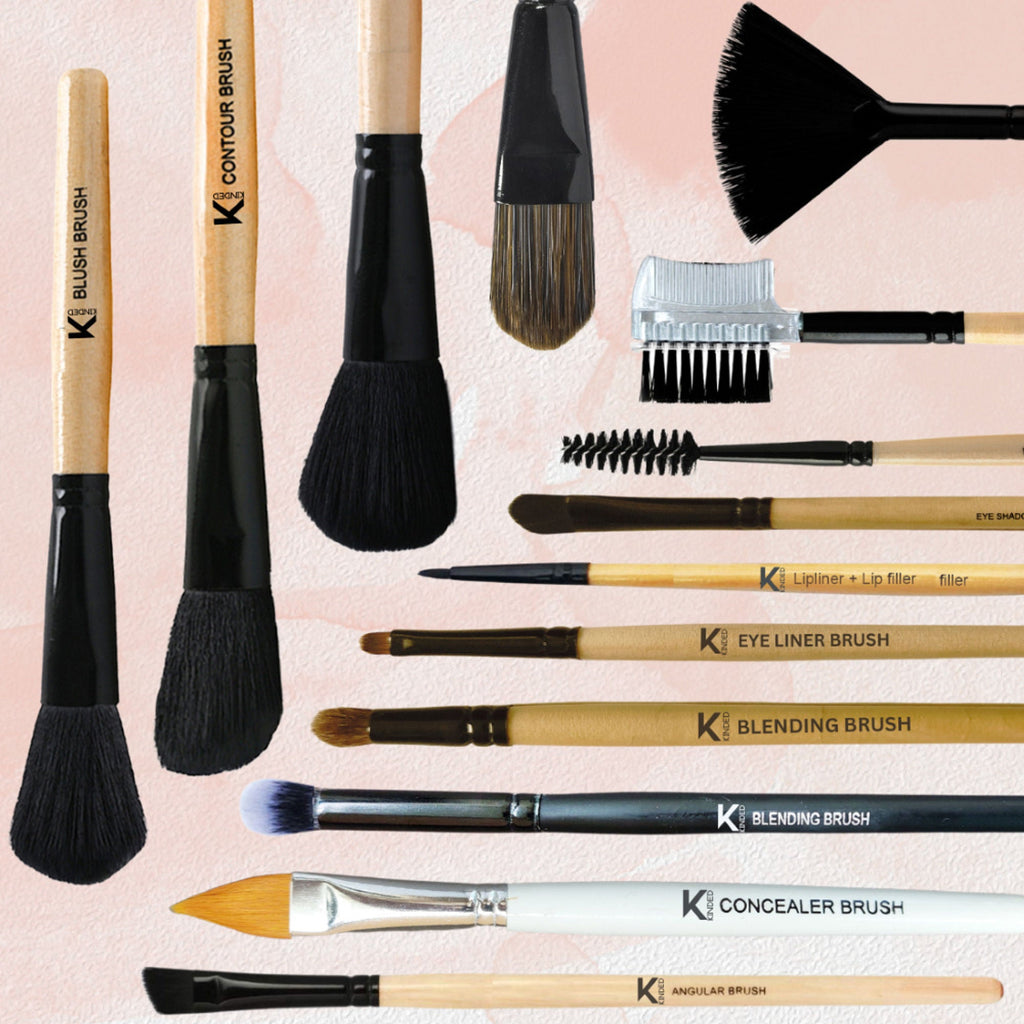 KINDED Professional Natural Wooden Handle Blush Makeup Brush | Grocsy