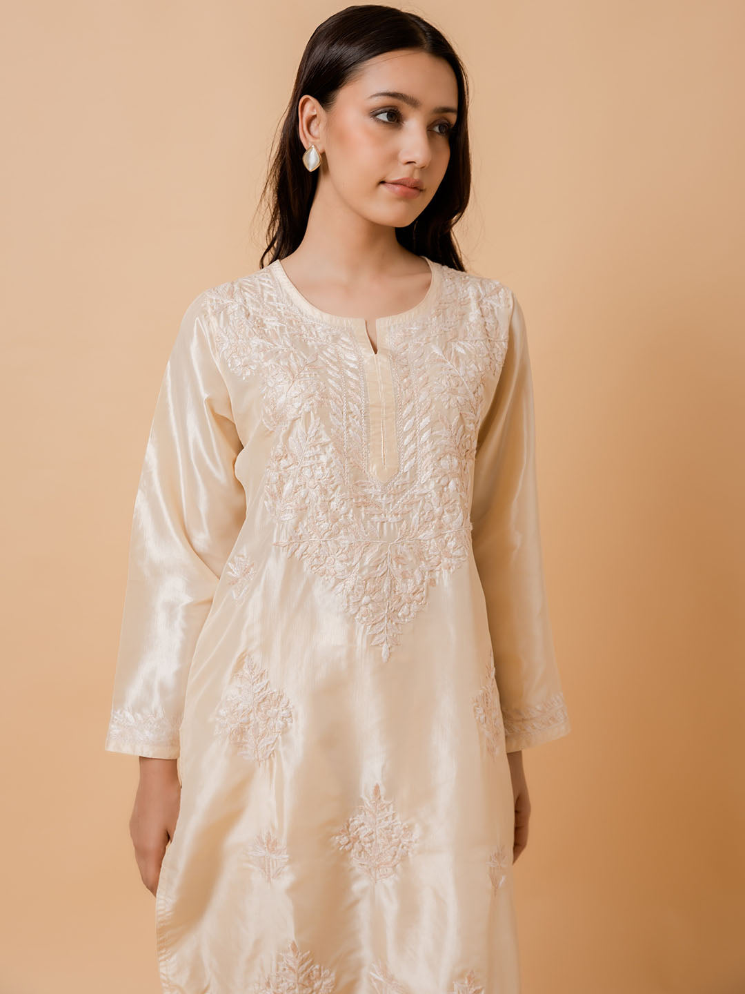 HOUSE OF KARI Floral Embroidered Silk Chikankari Kurta | Grocsy