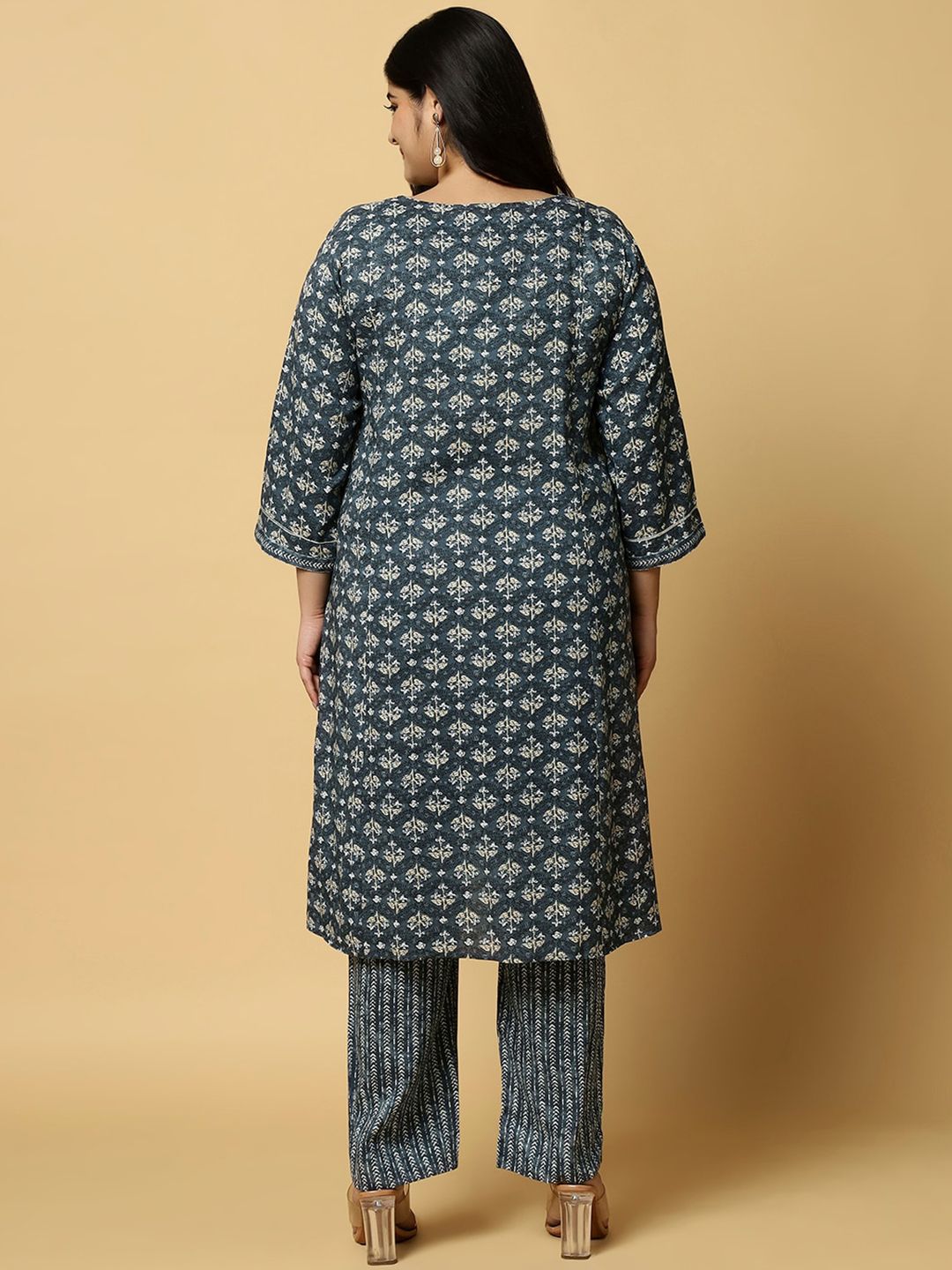 Sztori Plus Size Floral Printed Pure Cotton Straight Kurta With Trouser | Grocsy