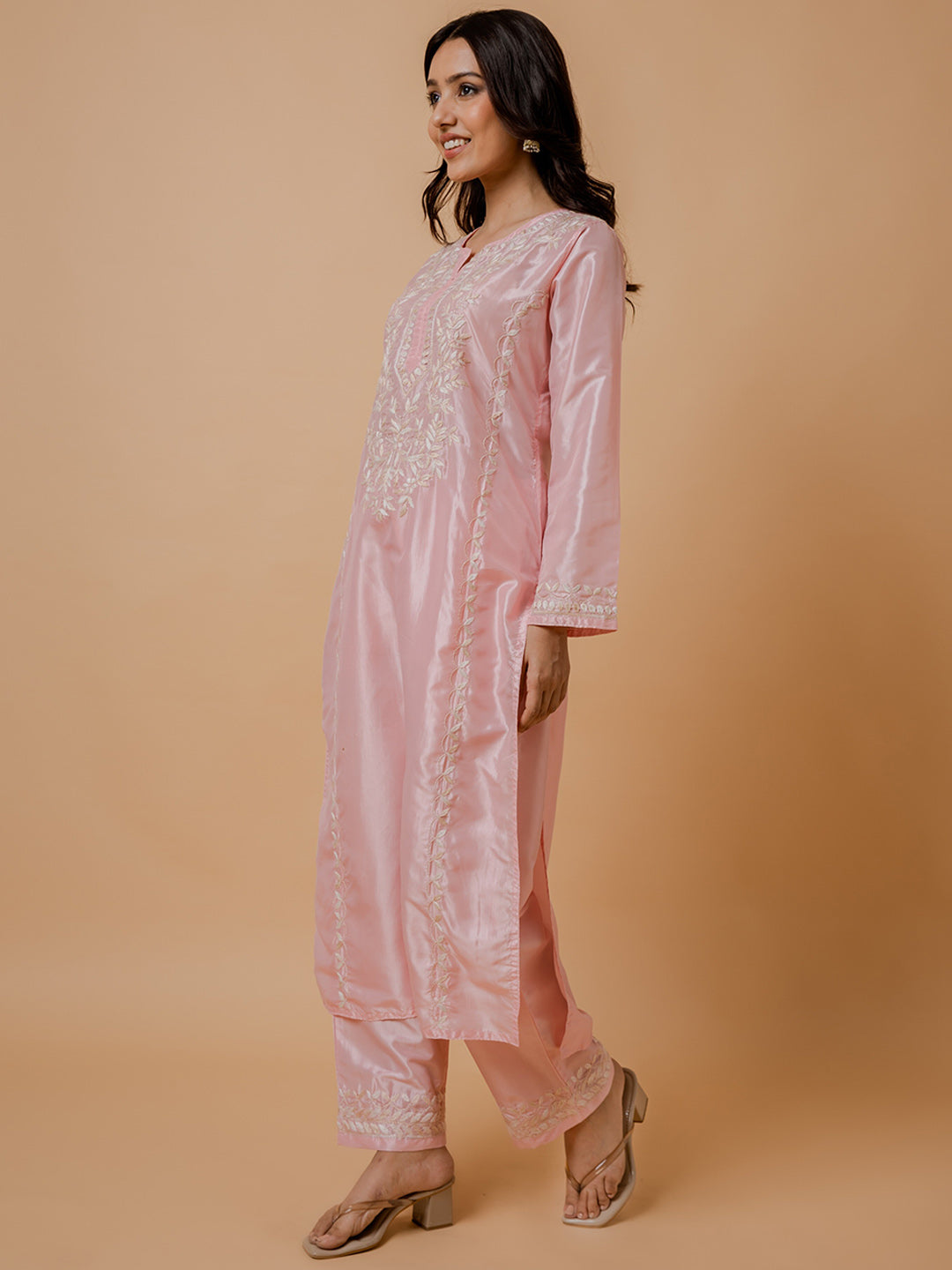 HOUSE OF KARI Floral Embroidered Silk Chikankari Kurta | Grocsy