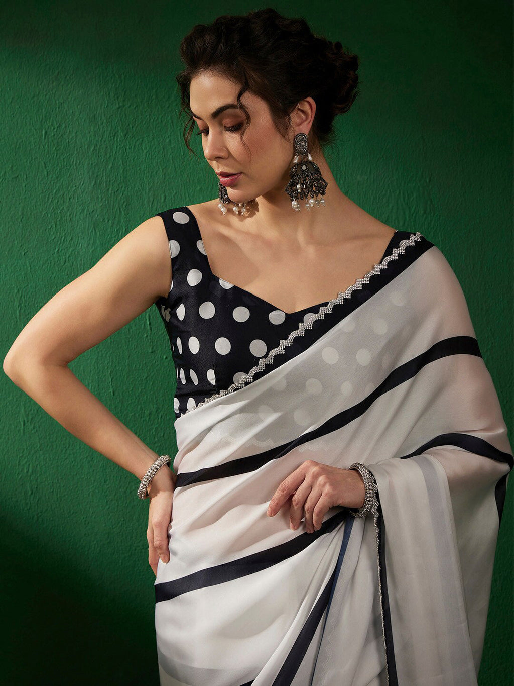 Sangria Striped Woven Design Beads and Stones Saree | Grocsy