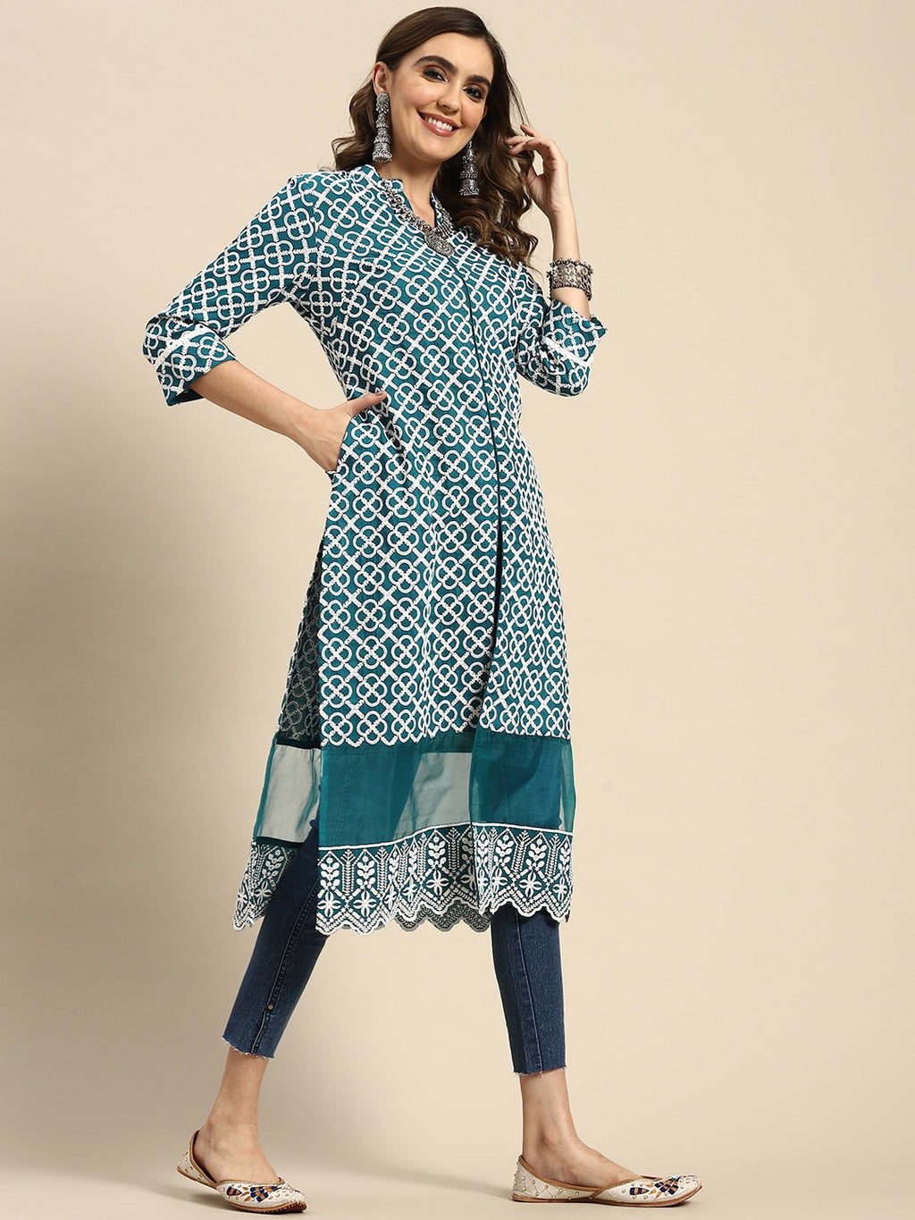Sangria Chikankari Embroidered Kurta | Grocsy
