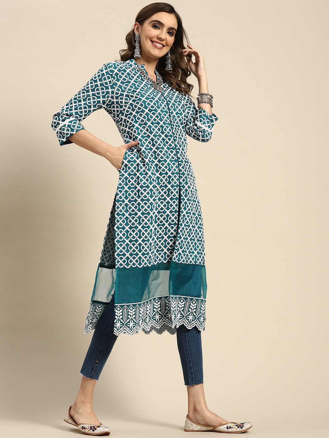 Sangria Chikankari Embroidered Kurta | Grocsy