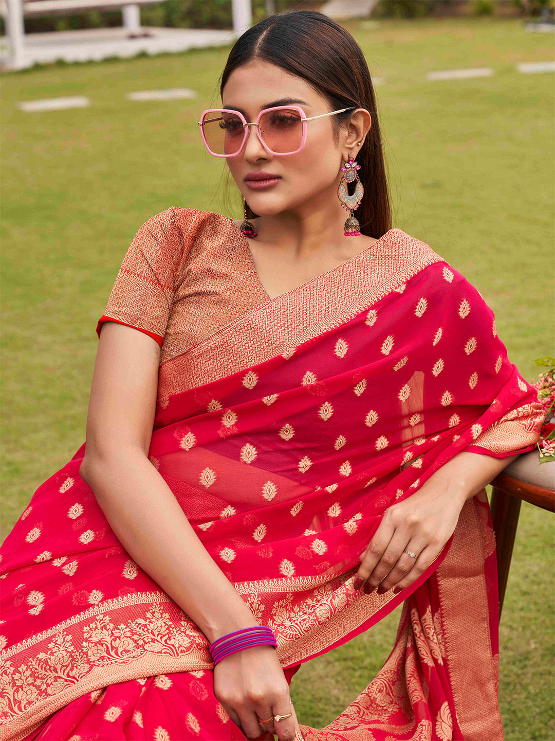 Tikhi Imli Pink Ethnic Motifs Woven Design Zari Saree | Grocsy