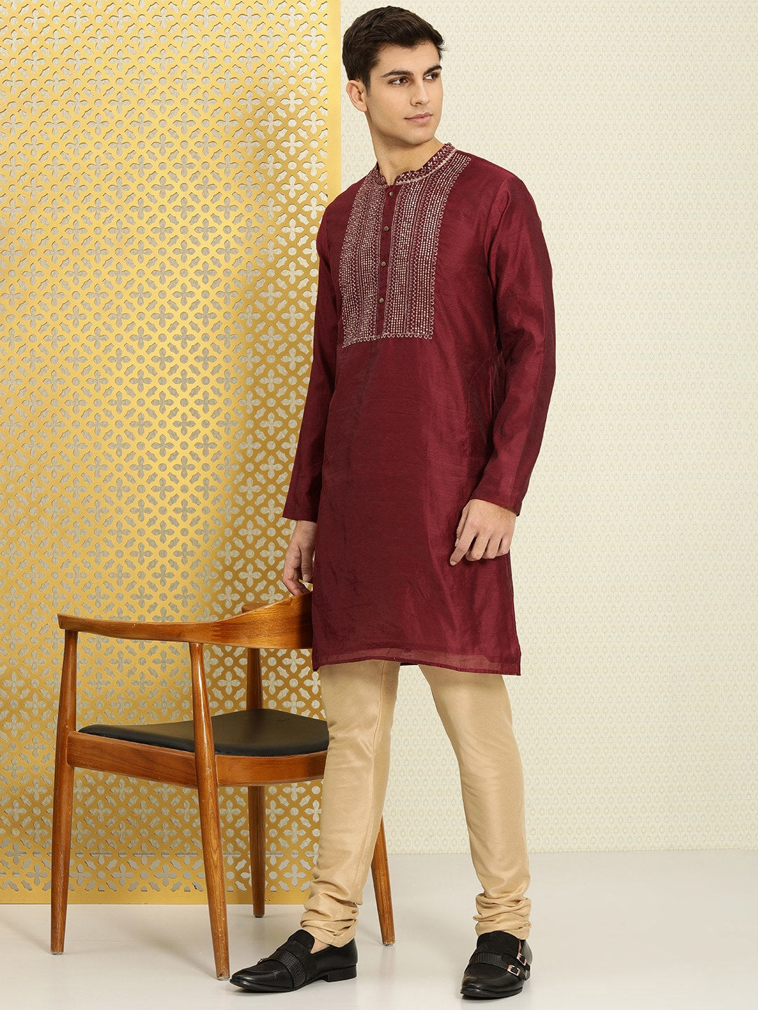 House of Pataudi Men Yoke Design Long Sleeves Jashn Kurta | Grocsy