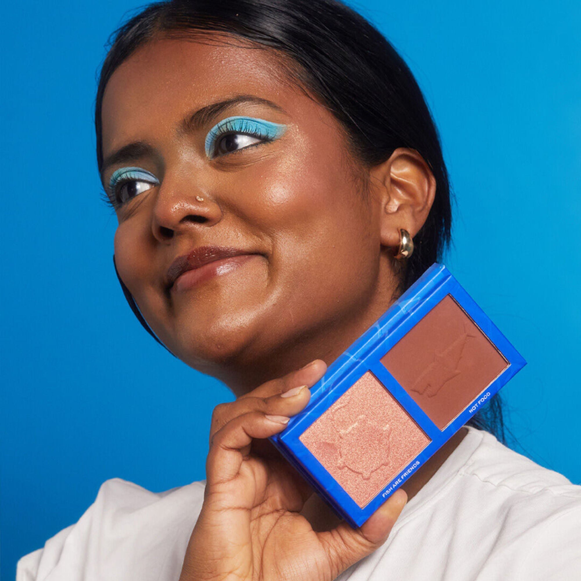 Makeup Revolution Disney Pixar's Finding Nemo X Revolution Bronzer & Highlighter Palette - Fish Are Friends | Grocsy
