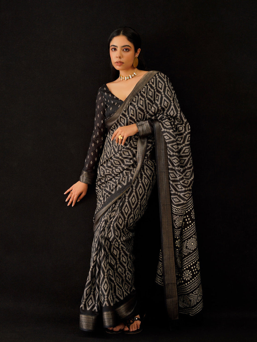 Tikhi Imli Black & Gold Geometric Printed Ready To Wear Saree | Grocsy