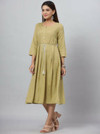Juniper Women's Green Rayon Slub Solid Dress | Grocsy