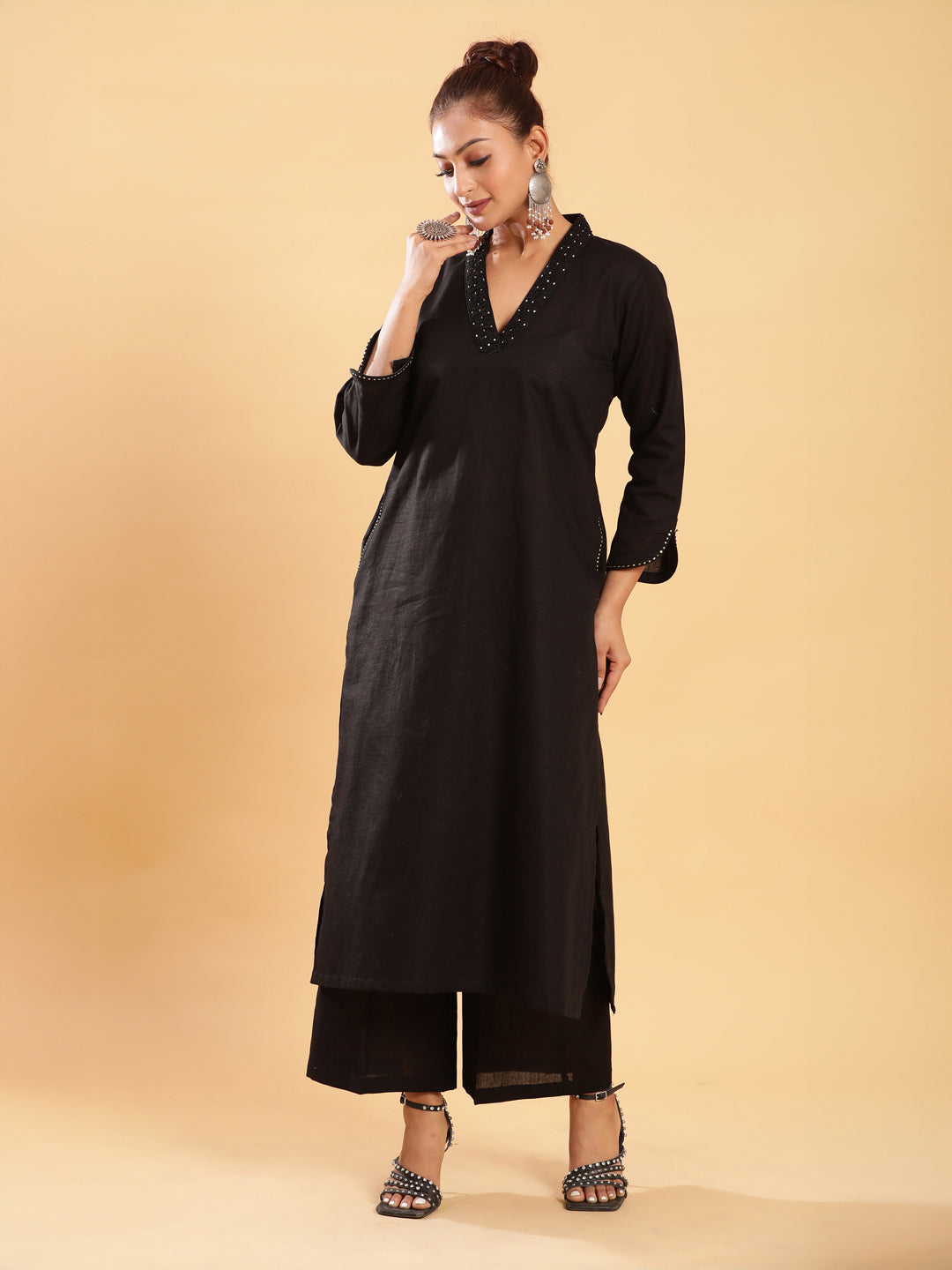 BohoJazz Classic Signature Hand-Embroidered Kurta Pant - Black | Grocsy