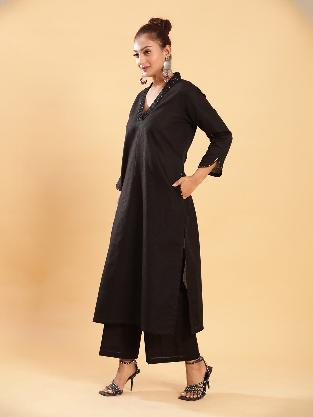 BohoJazz Classic Signature Hand-Embroidered Kurta Pant - Black | Grocsy