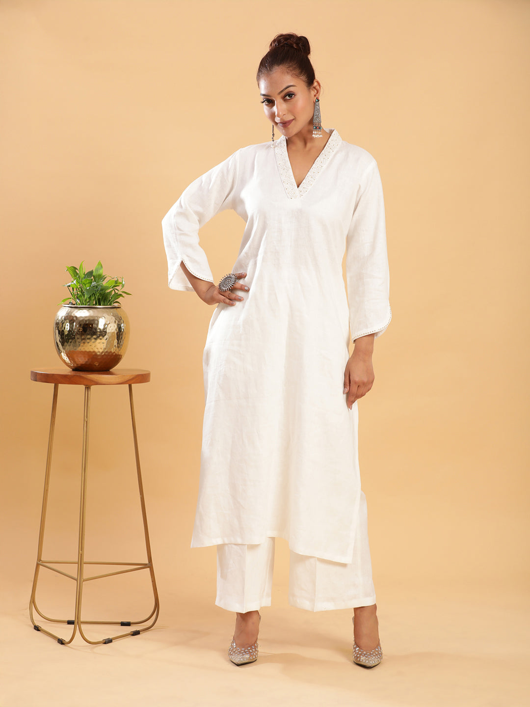 BohoJazz Classic Signature Hand-Embroidered Kurta Pant - White | Grocsy