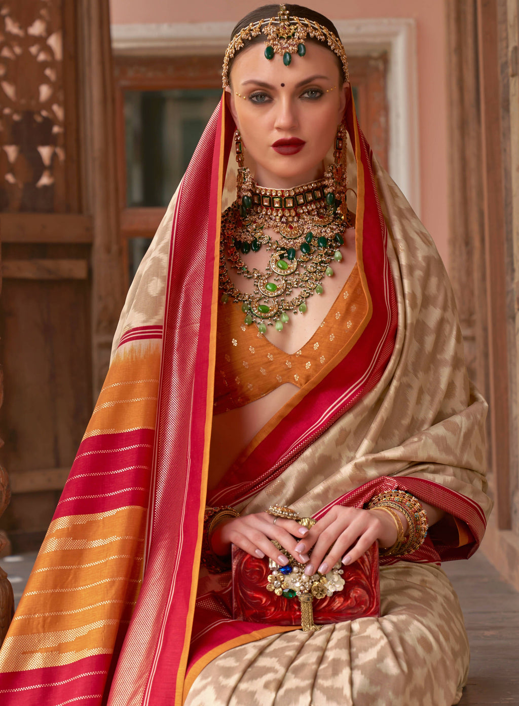 Cream Silk Abstract Printed Saree With Unstitched Blouse Piece - Aanchal | Grocsy