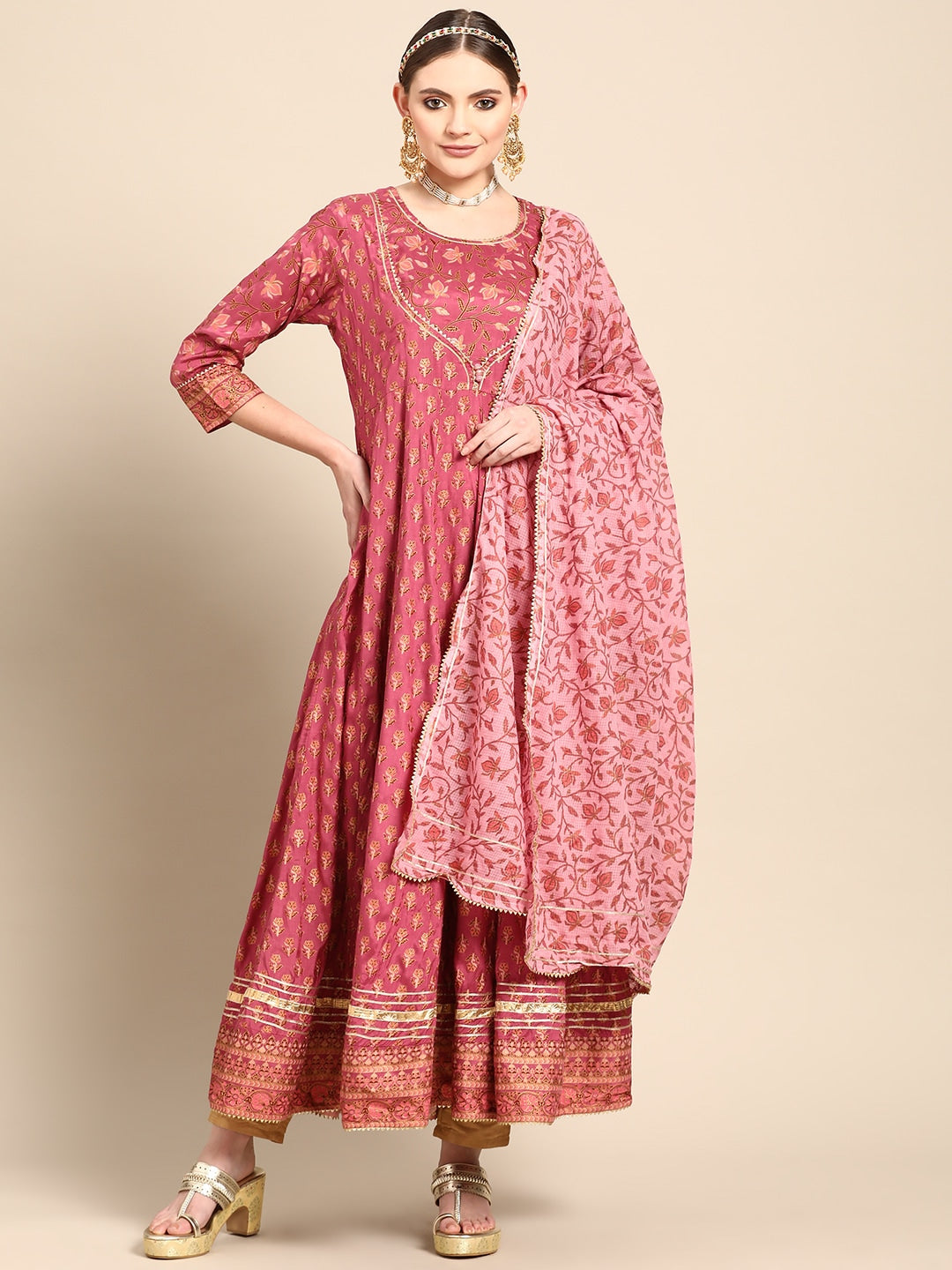 Sangria Women Pink & Peach-Coloured Floral Printed Floral Anarkali Kurta | Grocsy