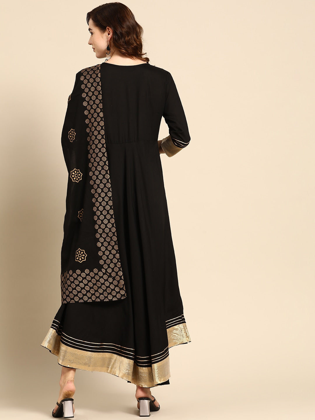 Sangria Women Black & Gold-Toned Gotta Patti Kurta | Grocsy