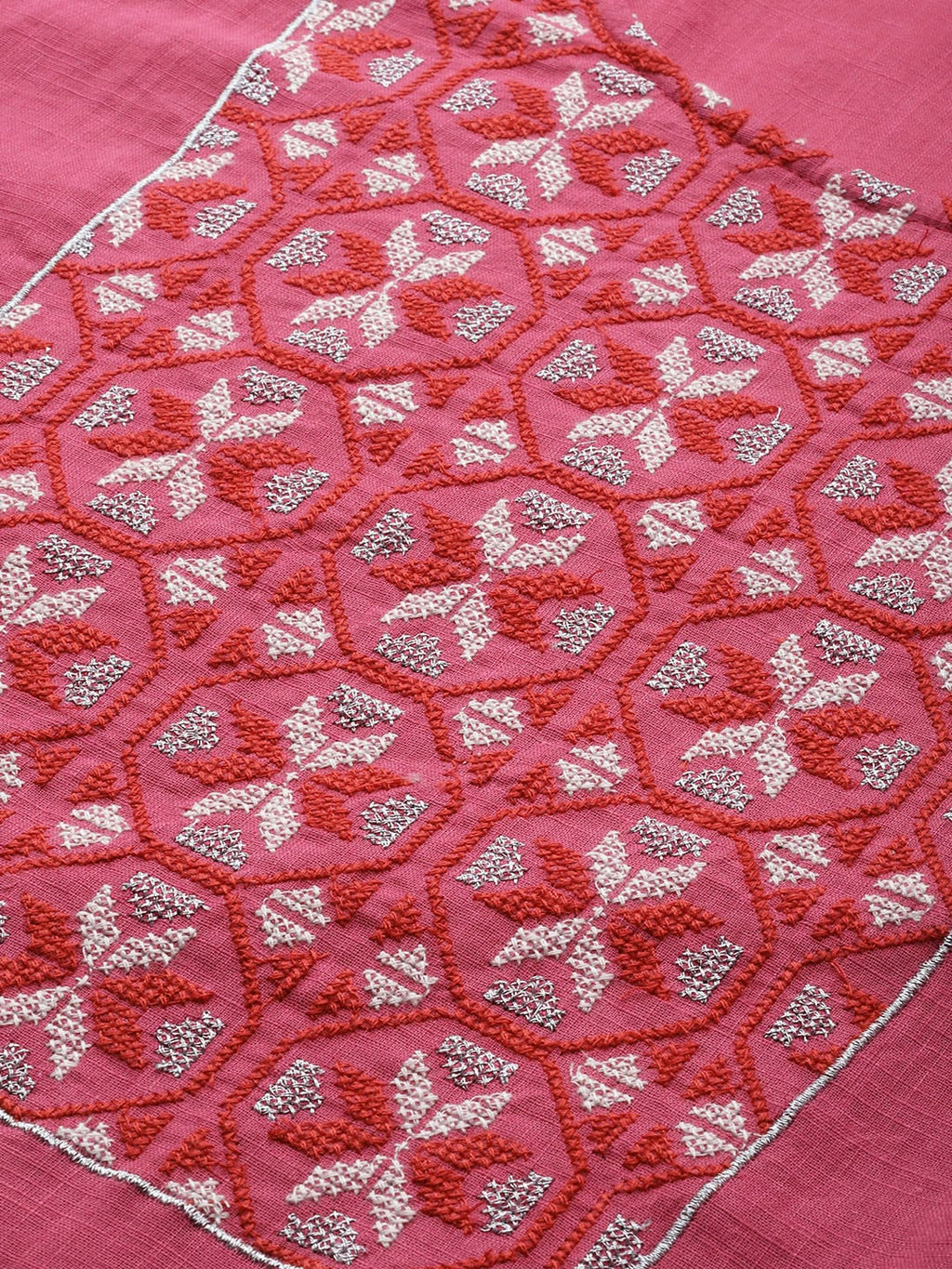Sangria Women Geometric Embroidered Thread Work Kurta | Grocsy