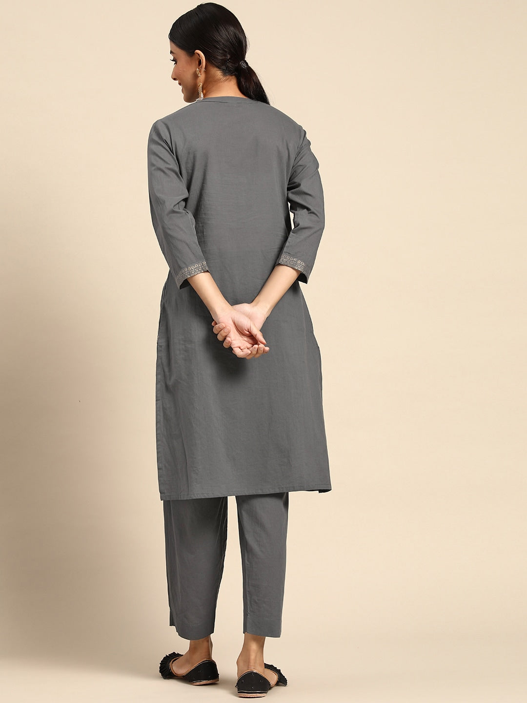 Sangria Women Charcoal Grey Pure Cotton Solid Kurta with Cropped Trousers | Grocsy