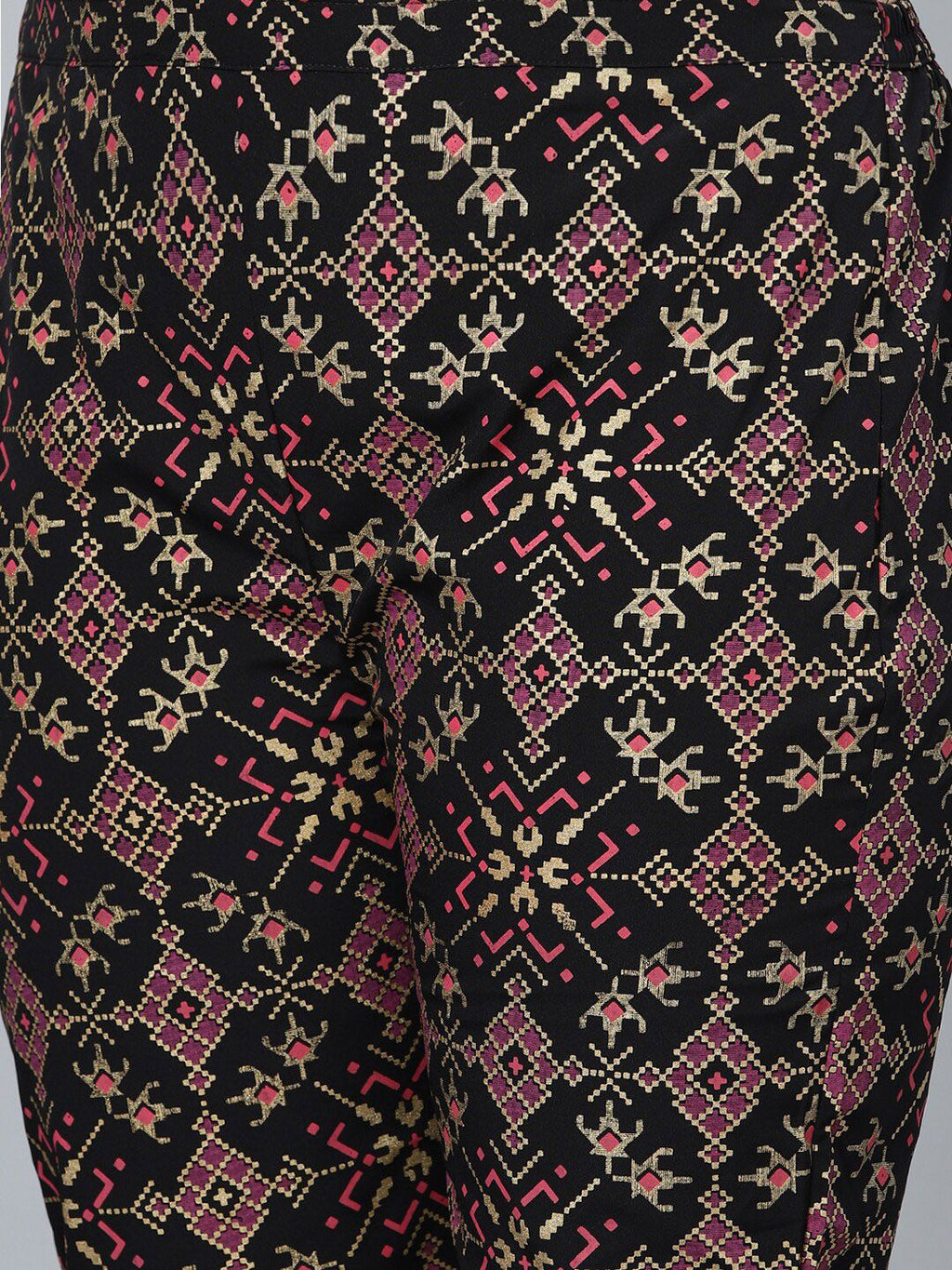 Sztori Plus Size Black Floral Printed Mandarin Collar Straight Kurta with Trousers | Grocsy