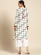 Sangria Women Checked Kurta with Tassel Detailing | Grocsy