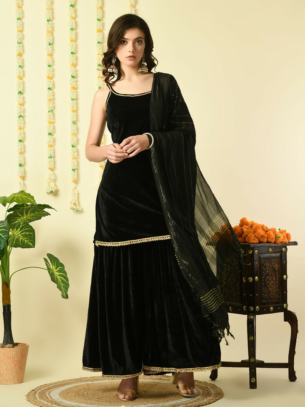 Myshka Women's Black Velvet Kurti & Sharara With Dupatta Party Sets | Grocsy