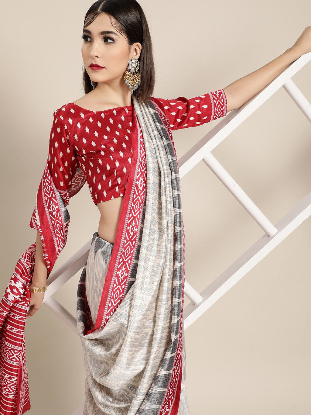 Saree Mall Geometric Silk Blend Saree with Printed border | Grocsy