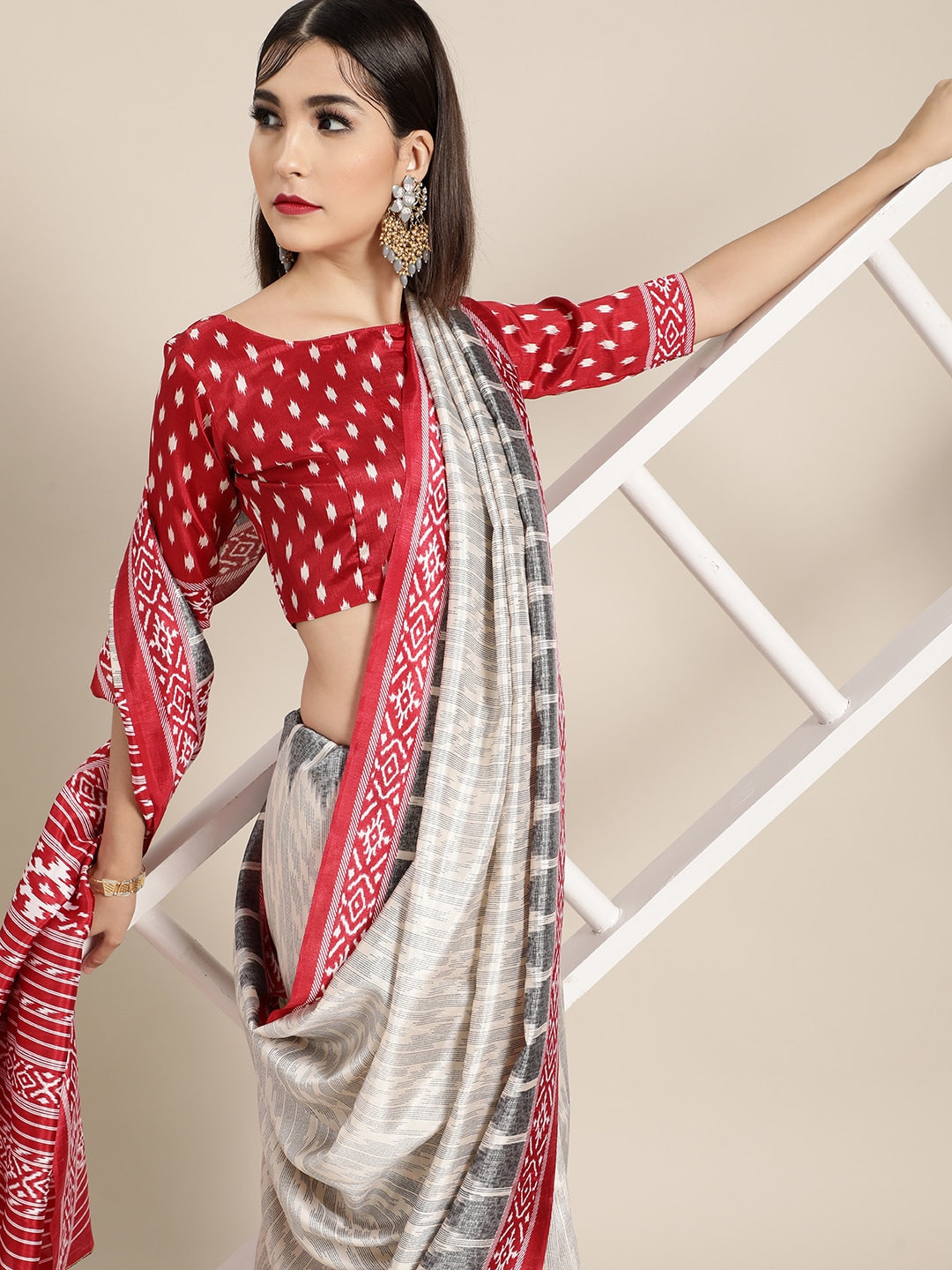 Saree Mall Geometric Silk Blend Saree with Printed border | Grocsy