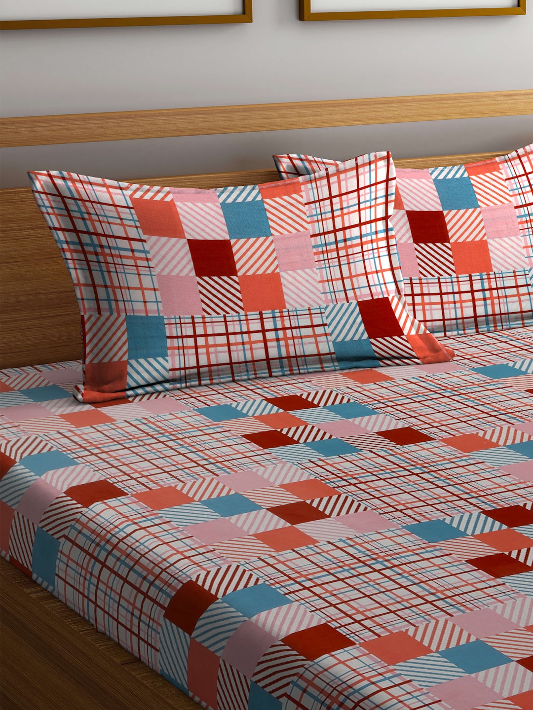 BOMBAY DYEING Marigold Pink Geometric Cotton 104 TC King Bedsheet & 2 Pillow Covers | Grocsy