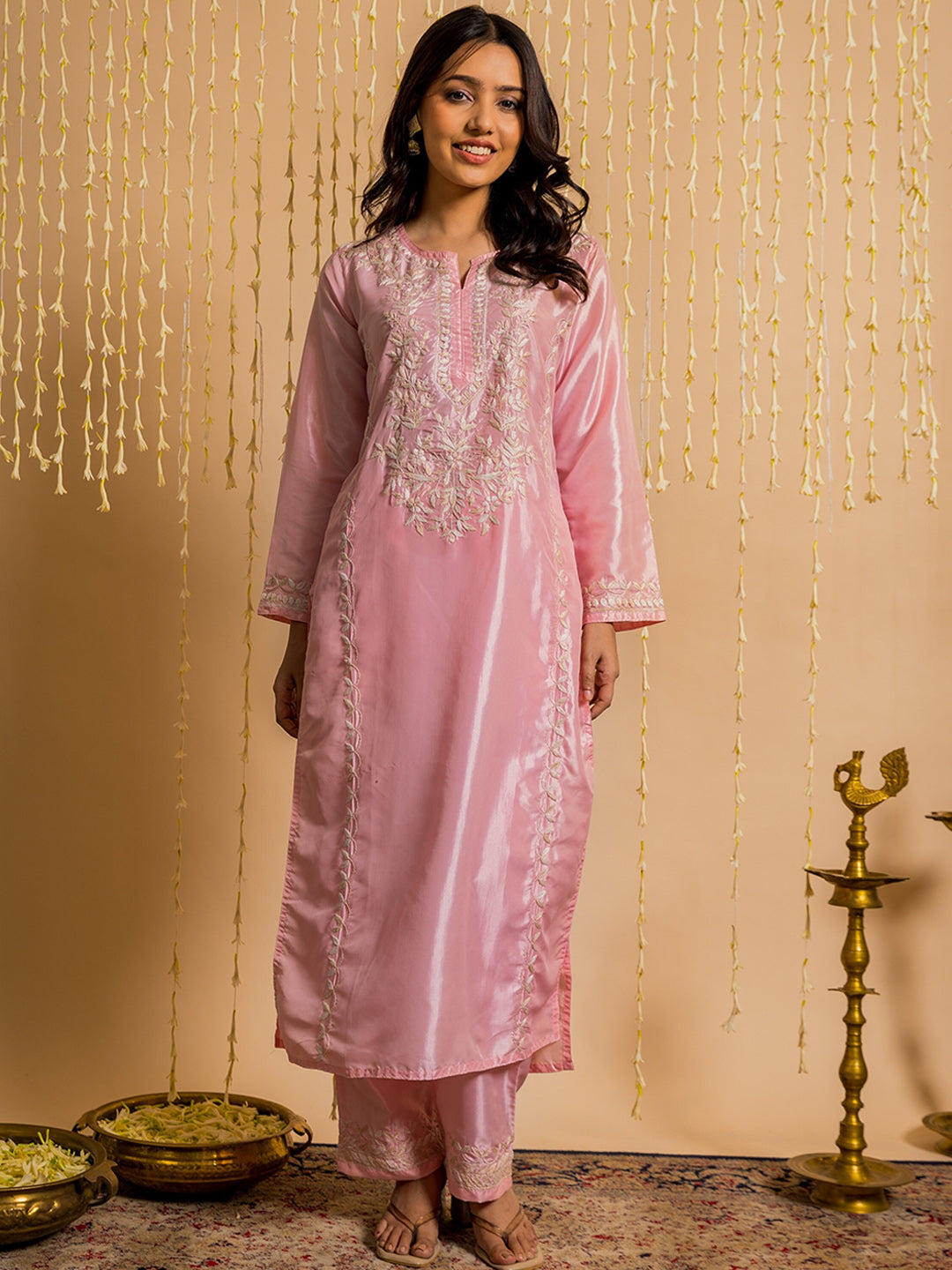 HOUSE OF KARI Floral Embroidered Silk Chikankari Kurta | Grocsy