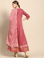 Sangria Women Pink & Peach-Coloured Floral Printed Floral Anarkali Kurta | Grocsy